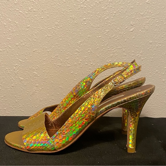 Cynthia Vincent gold snakeskin slingback heels size 6 - Picture 3 of 6